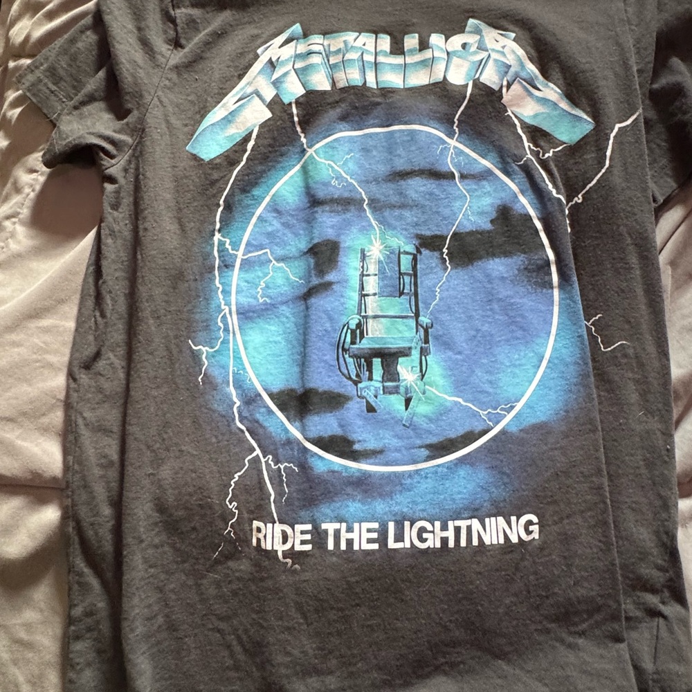 Metallica' 'Ride the Lightning' Graphic Tee